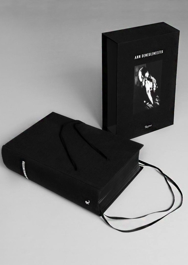 �������-��