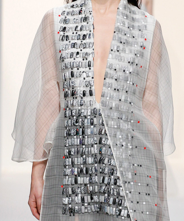 ��������� ����� � ����� ������ Chalayan